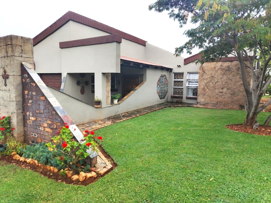 3 Bedroom Property for Sale in Swartruggens North West